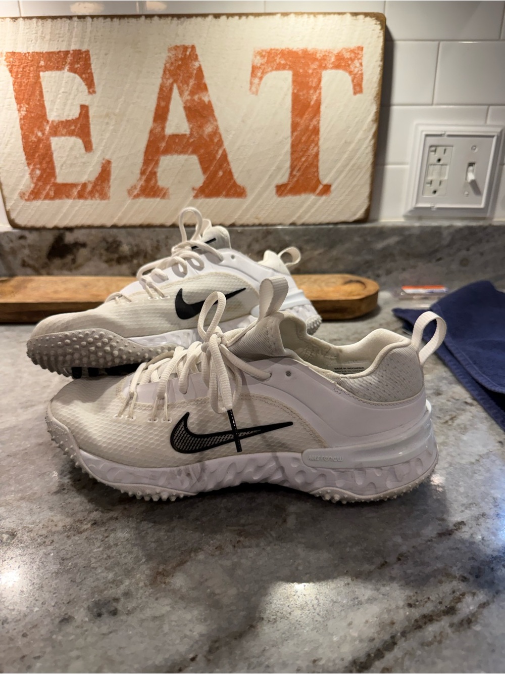 Nike Women’s Turf Sneakers (lacrosse)